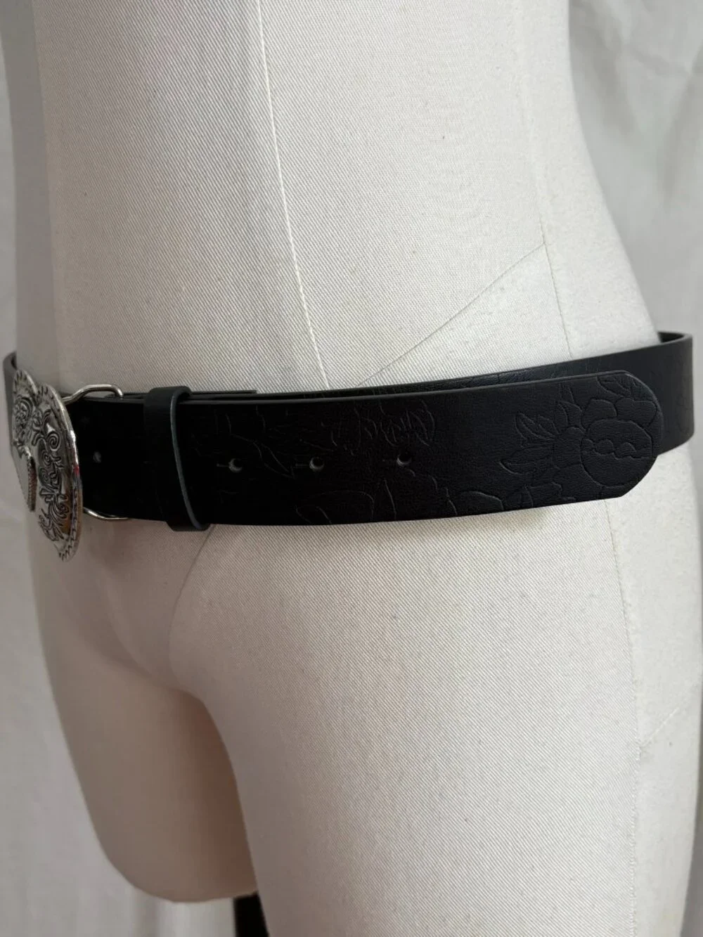 True Religion Belt Large Heart Buckle Black Silver Western Cowgirl Boho Y2K M/L